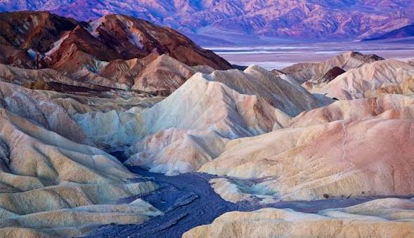Death Valley, Southeastern California: Best Time to Visit, Things to Do, How to Reach