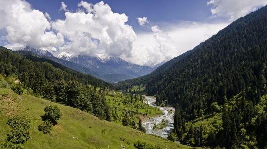 Kashmir Valley, Jammu and Kashmir: Best Time to Visit, Things to Do, How to Reach